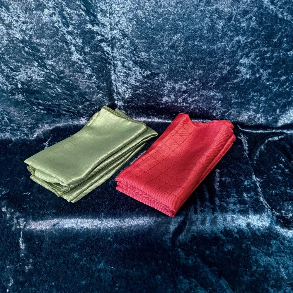 (8) Holiday Napkins - 4 Red/4 Green  - Muted Tones 16